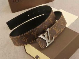 Picture of LV Belts _SKULVBelt38mmX95-125cm7D246092